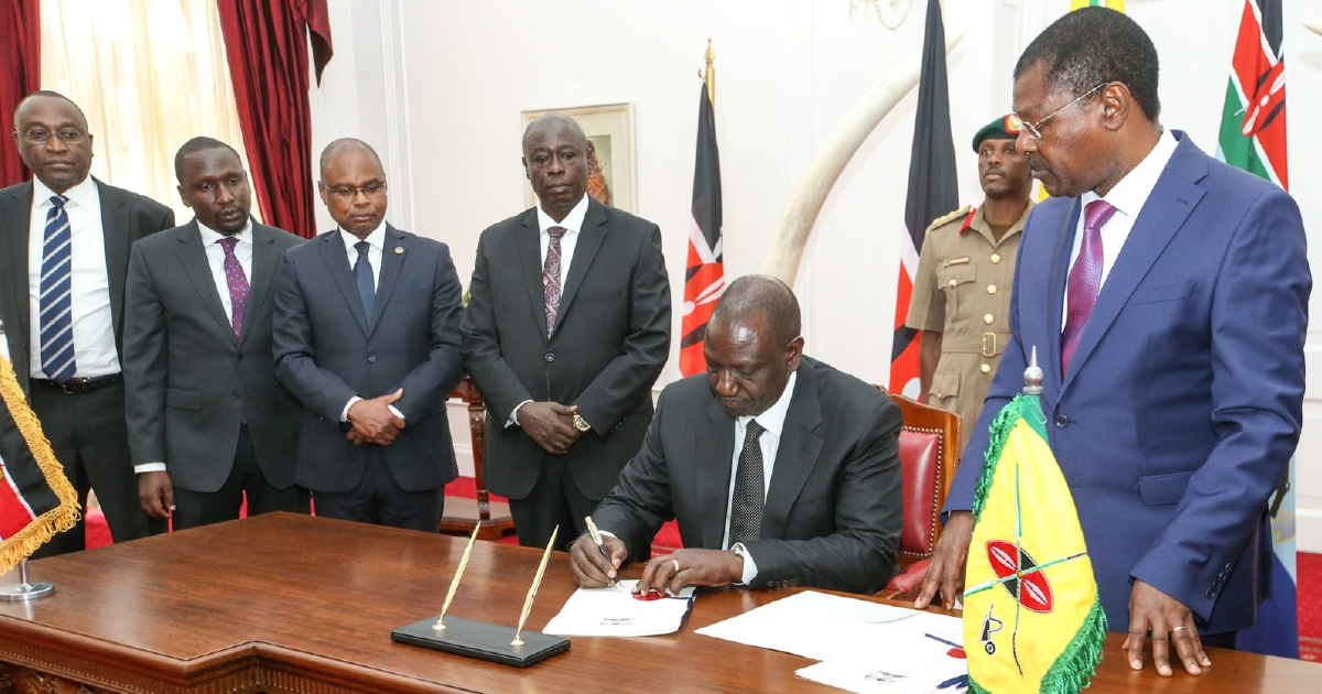 New Iebc President William Ruto Signs The Iebc Amendment Bill Into